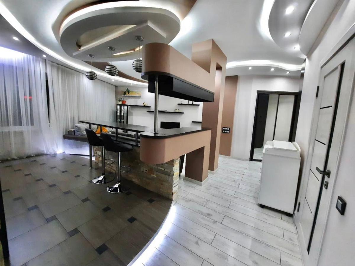 Appartement Жк Самал Де Люкс à Almaty Extérieur photo